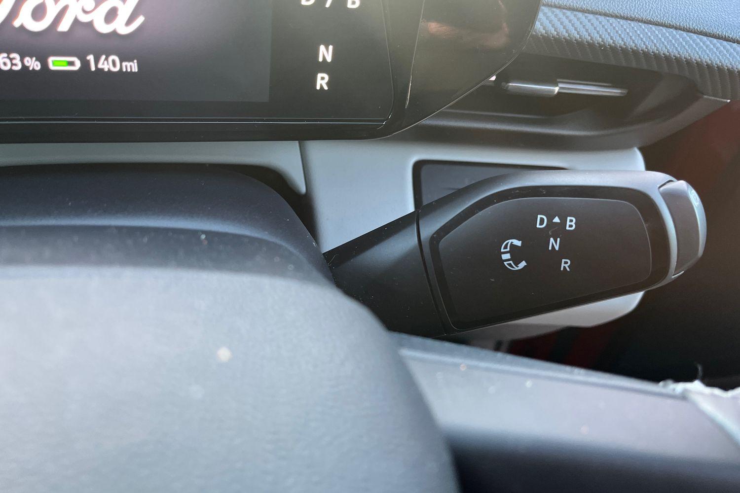 Ford Explorer Photo 14