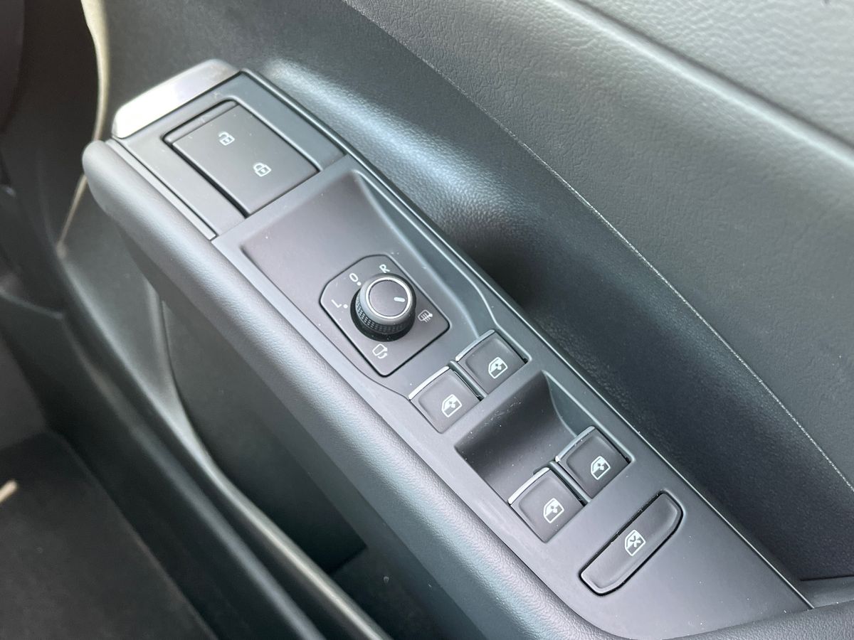 Volkswagen T-Roc Photo autoimg-1b11d1f21976838992e7bcd65537b6f807cc4838.jpg