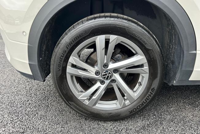 VOLKSWAGEN T-Roc Photo 28