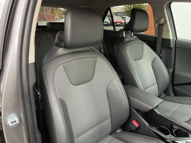 KIA Niro Photo 27