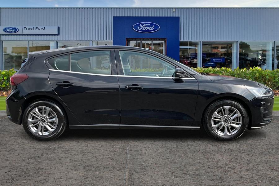 Ford Focus Photo autoimg-1b1e39103a6142a0e2b42f04101fa86fe31cd830.jpg