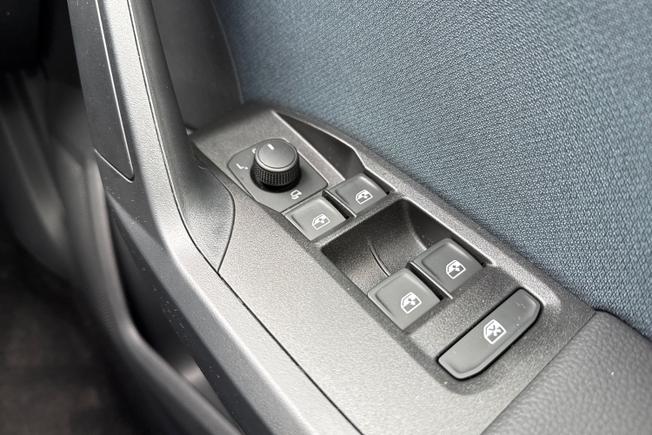 SEAT Ibiza Photo 28