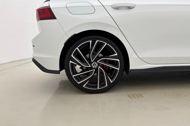 VOLKSWAGEN Golf Photo 5