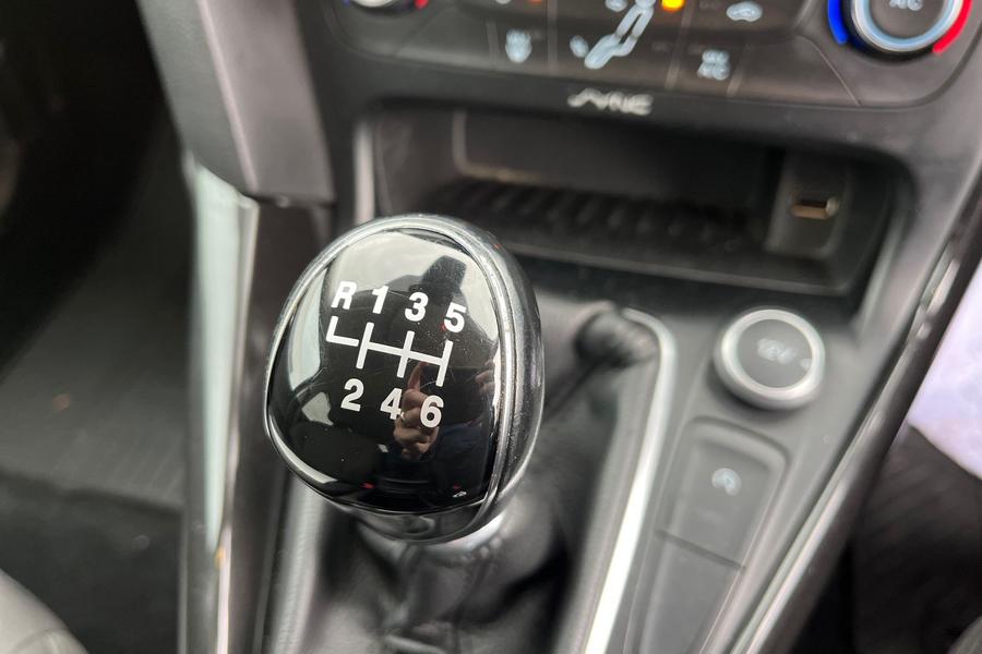 Ford FOCUS Photo autoimg-1b290a51adfd8861b3aed360a229eec82d85b09f.jpg