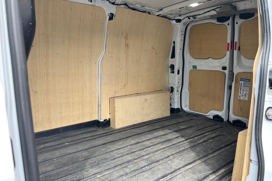 Ford TRANSIT CUSTOM Photo autoimg-1b29cd430b959e0c43e133e04d58b11af9c47640.jpg