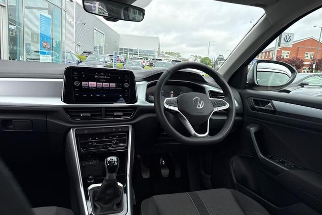 Volkswagen T-Roc Photo 38