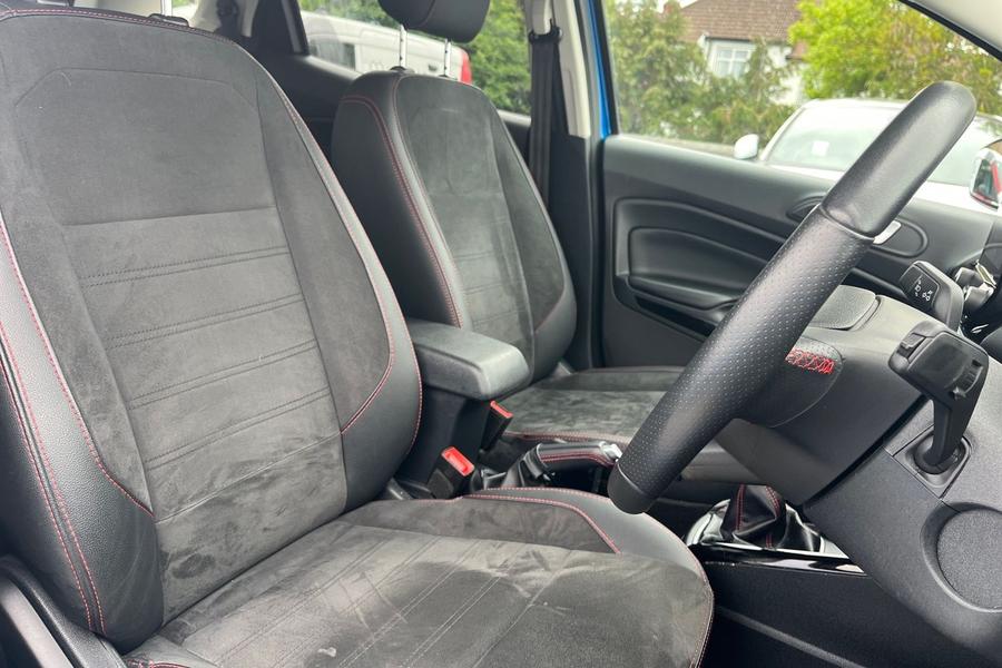 Ford EcoSport Photo autoimg-1b2ac4759501d06faaf8359a9020a3bd88d7ee7e.jpg