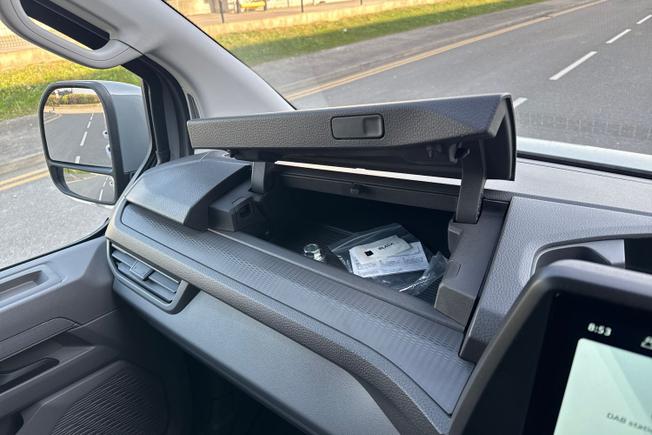 Volkswagen e-Transporter Photo 42