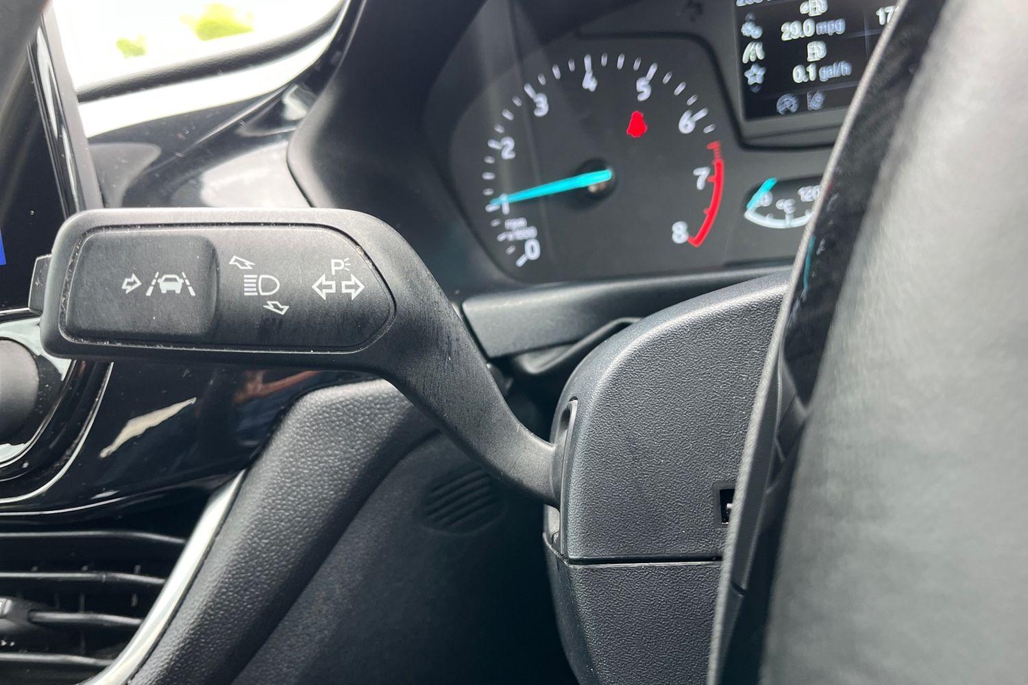 Ford Fiesta Photo 13