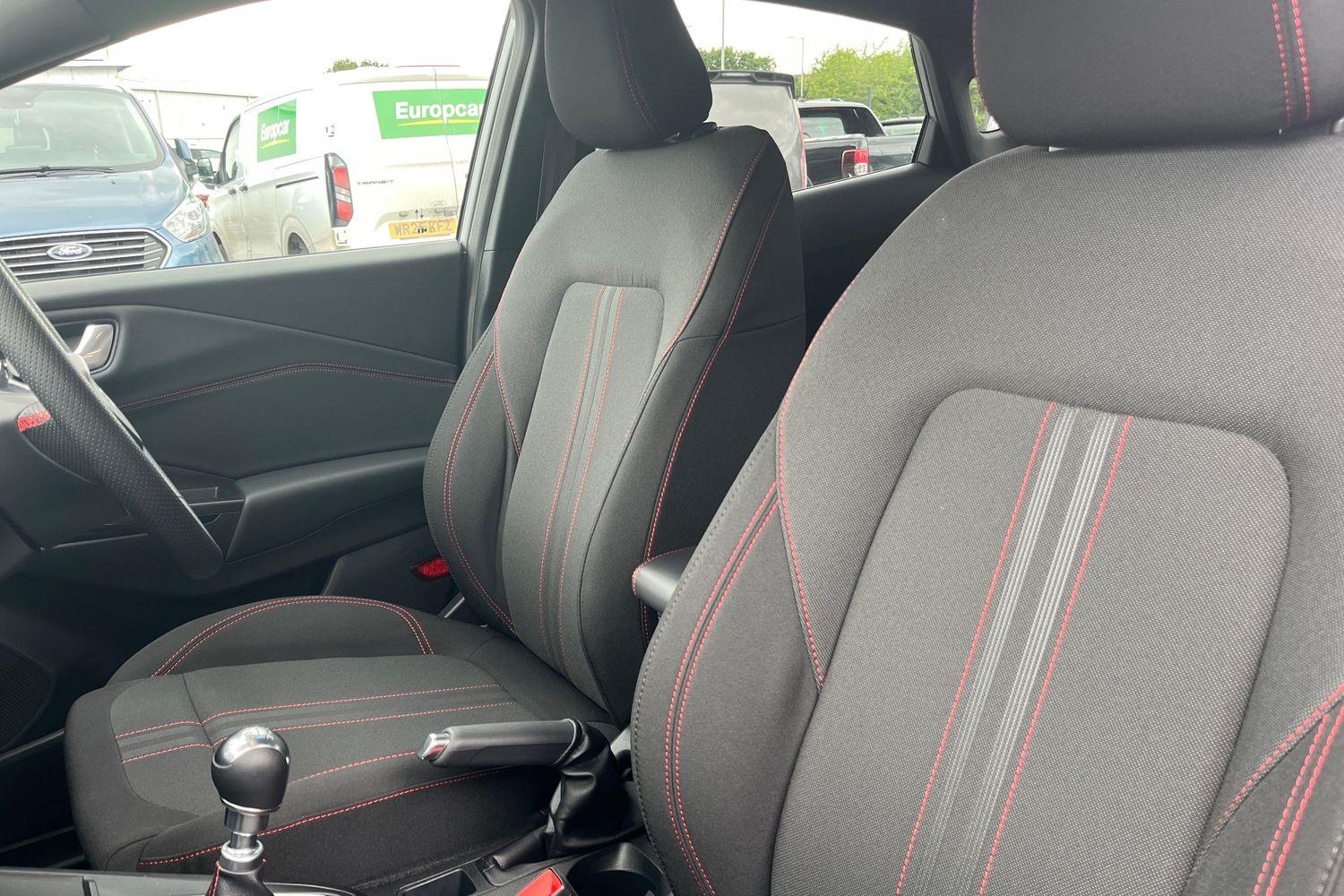 Ford PUMA Photo 18