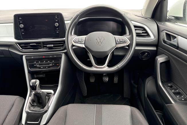VOLKSWAGEN T-Roc Photo 11