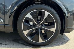 AUDI Q6 E-Tron Photo 5