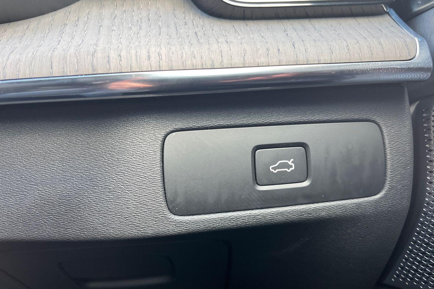 Volvo XC90 Photo 33
