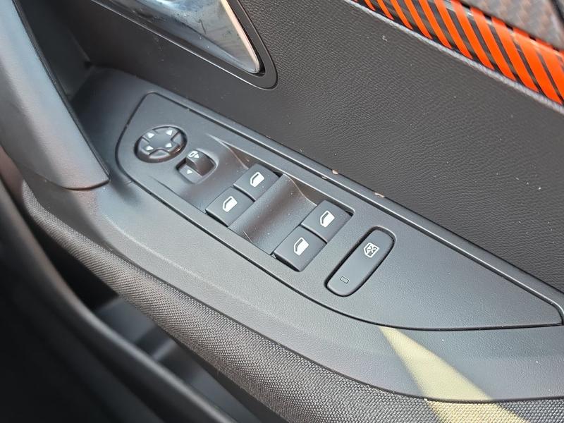 Used Peugeot 2008 MD23ZTL 24