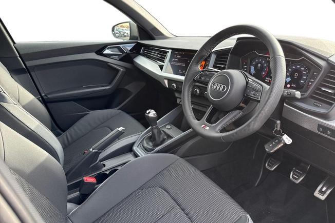 AUDI A1 Photo 7