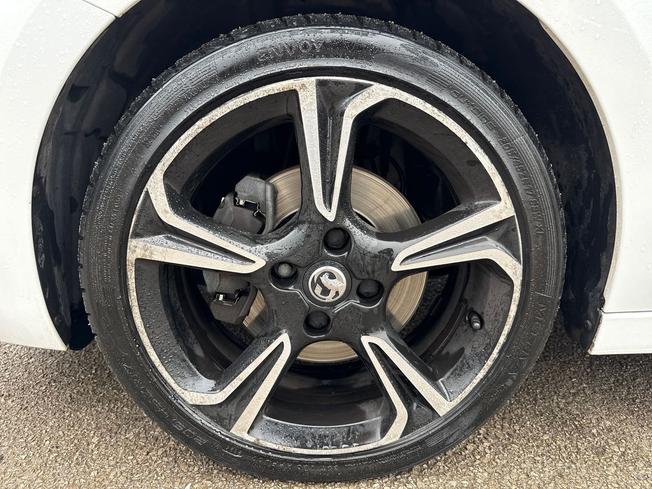 VAUXHALL CORSA Photo 35