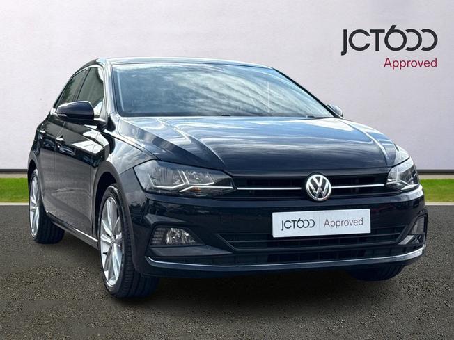 VOLKSWAGEN Polo Photo 1