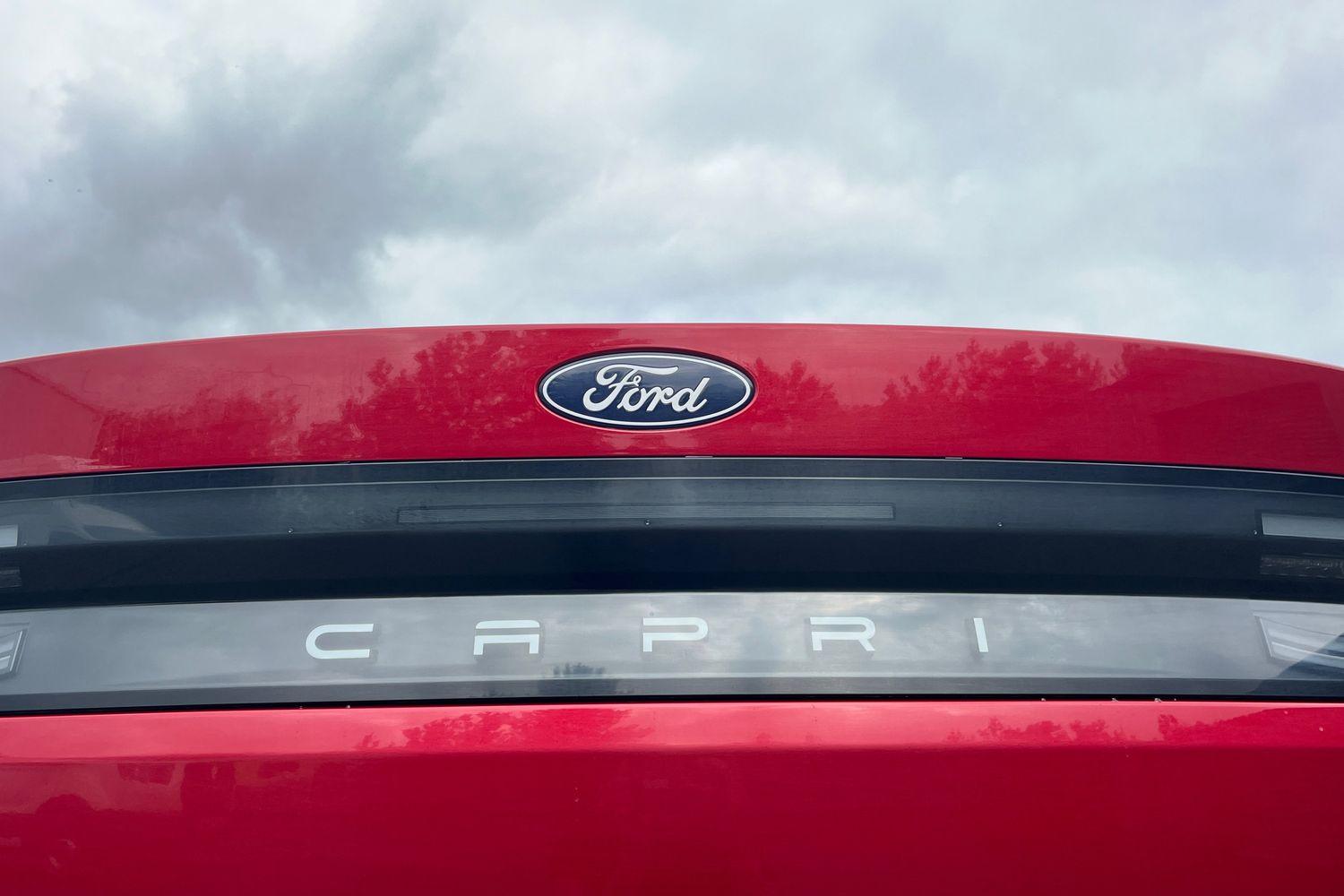 Ford Capri Photo 24