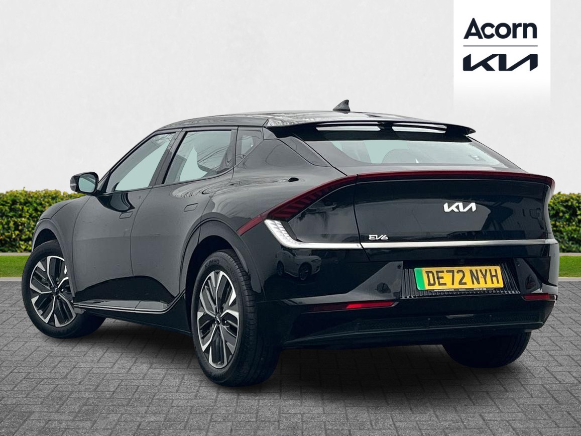 Kia EV6 77.4 kWh AIR in Midnight Black 35 999