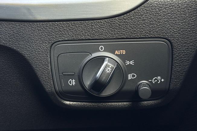 Audi Q2 Photo 35