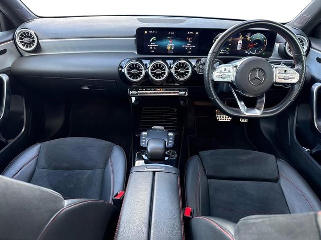MERCEDES-BENZ A Class Photo 10