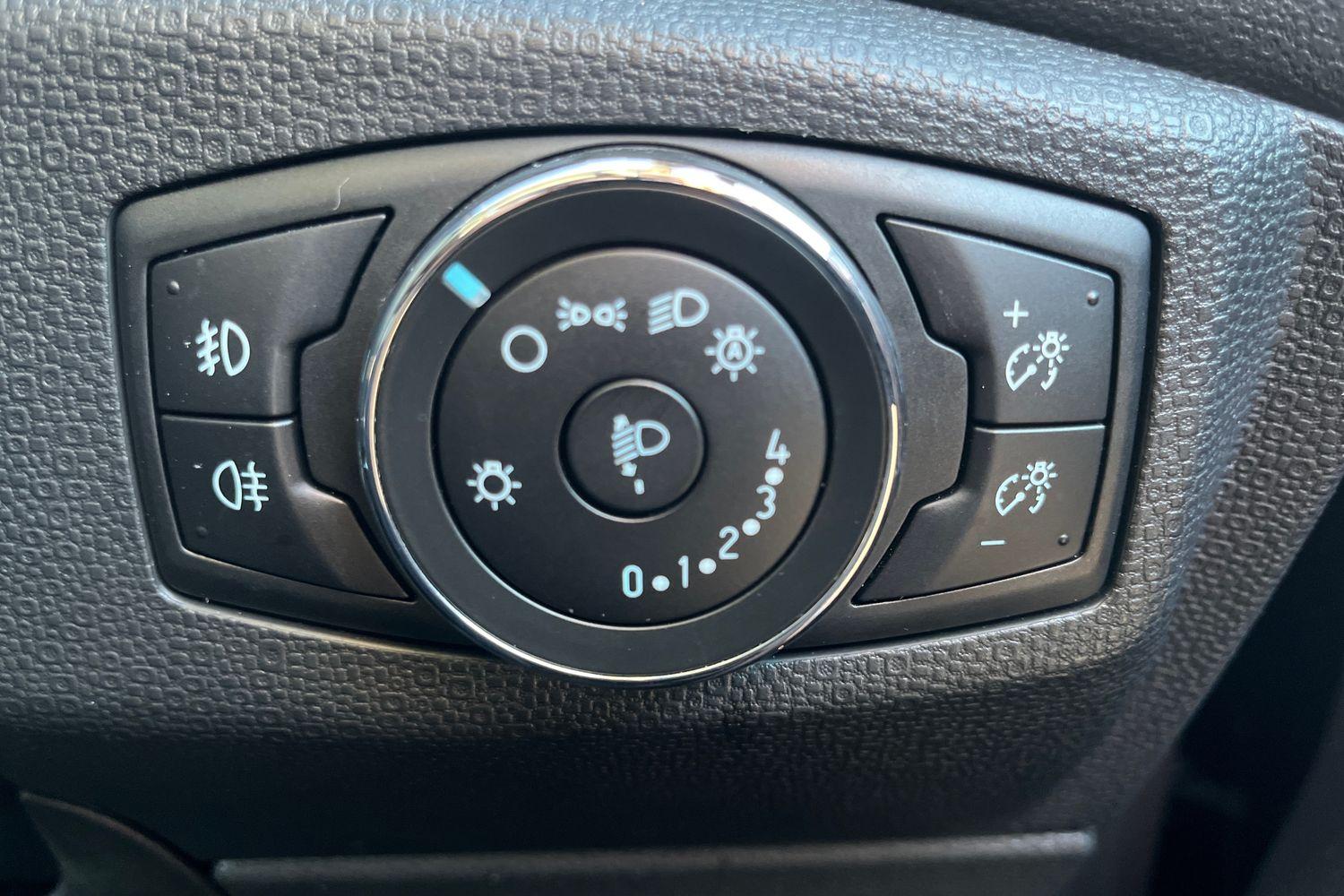 Ford EcoSport Photo 24