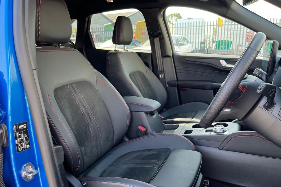 Ford KUGA Photo autoimg-1b4b724ef88a54de9254aef70e4f1a88f07c660d.jpg