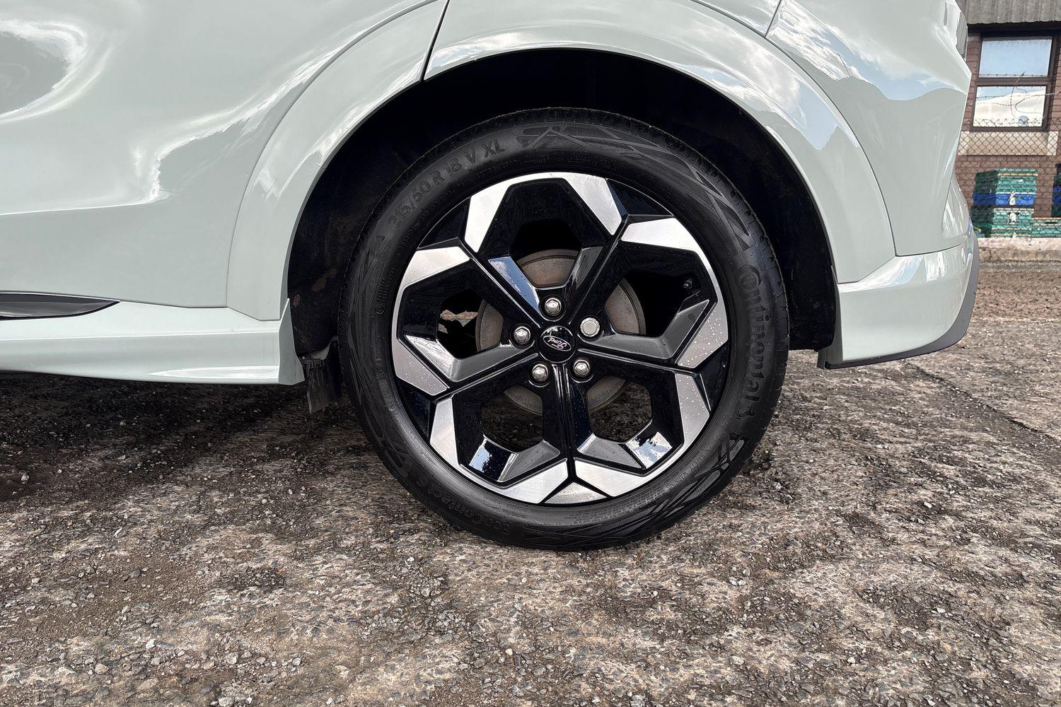 Ford PUMA Photo 7