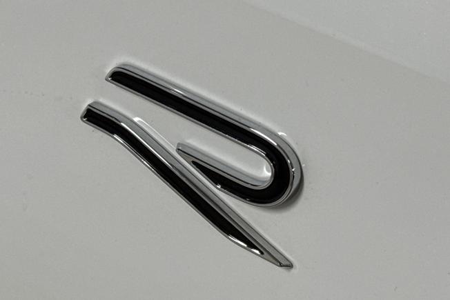 Volkswagen Golf Photo 32
