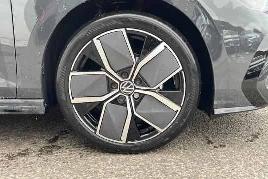 Volkswagen Golf Photo autoimg-1b5ada3263deb7482c7938387fcfa517194a9955.jpg