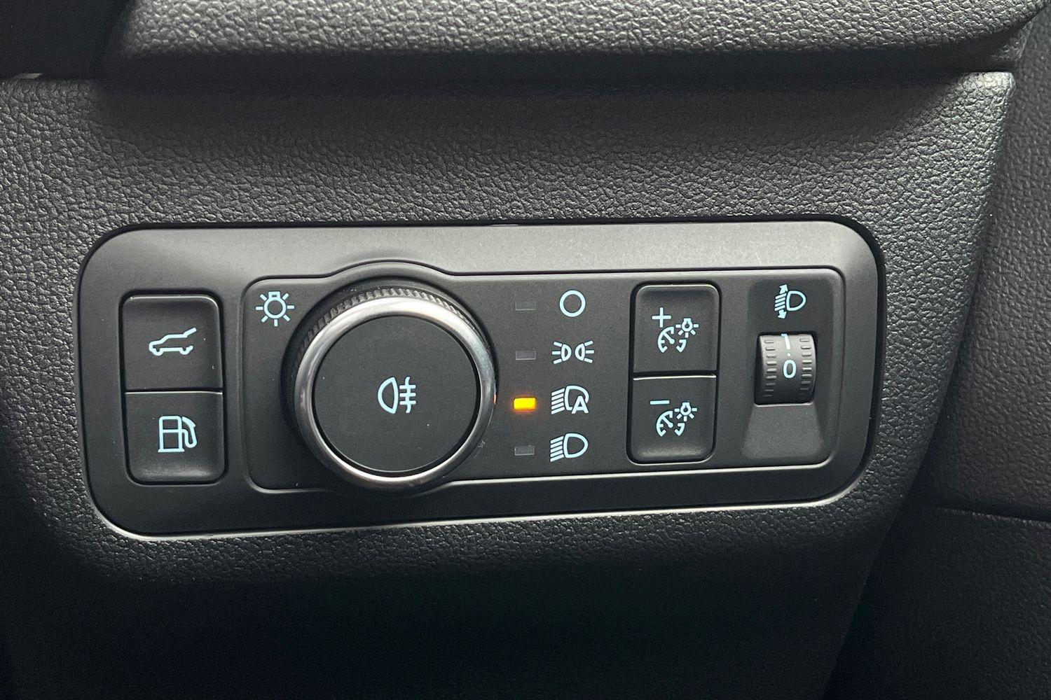 Ford Kuga Photo 38