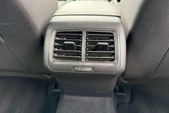 VOLKSWAGEN Golf Photo 45