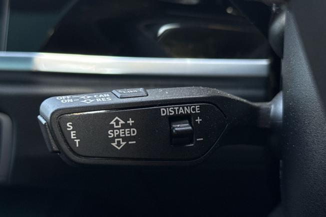AUDI Q3 Photo 35