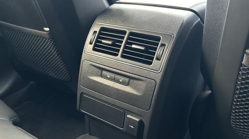 Jaguar F-PACE Photo autoimg-1b5e6196f0ed54b7eac61c3b71e7630c4b8c833a.jpg