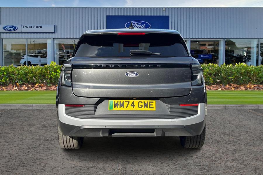 Ford Explorer Photo autoimg-1b624cf6cb88593502295a57a0beb660d524292e.jpg