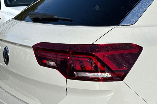 VOLKSWAGEN T-Roc Photo 18