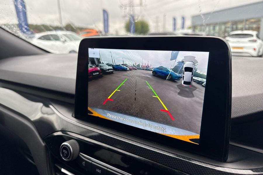 Ford KUGA Photo autoimg-1b68ba80ae0388f35413ab8481541215f5fefd96.jpg