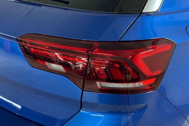 Volkswagen T-Roc Photo 18