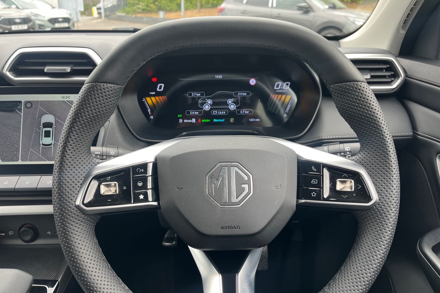 MG MG ZS Photo 11