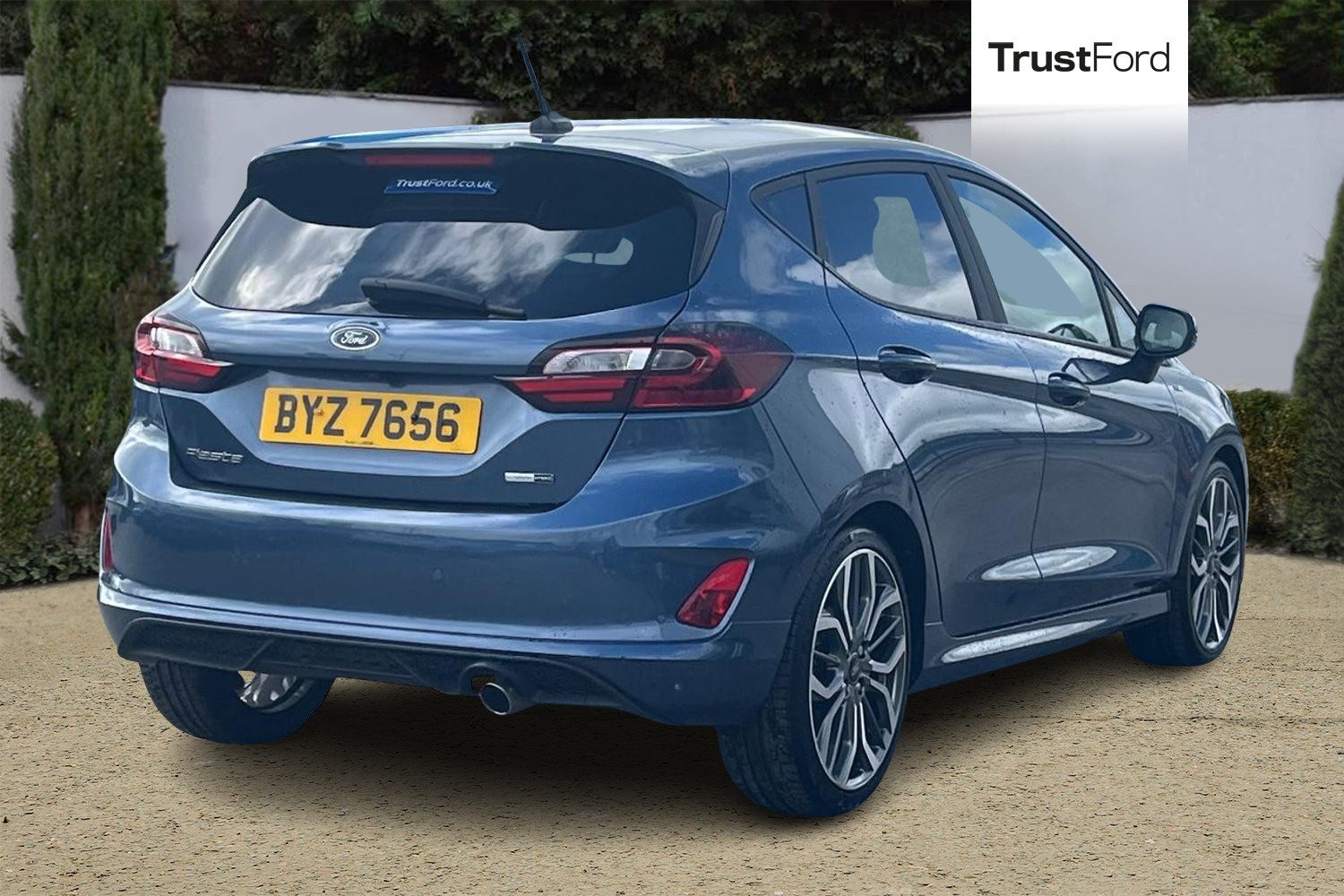 Ford FIESTA Photo 3