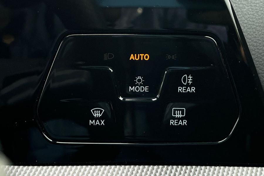Volkswagen GOLF Photo autoimg-1b6dbc543ff9f9b43133a7af348e80b7652ec73b.jpg