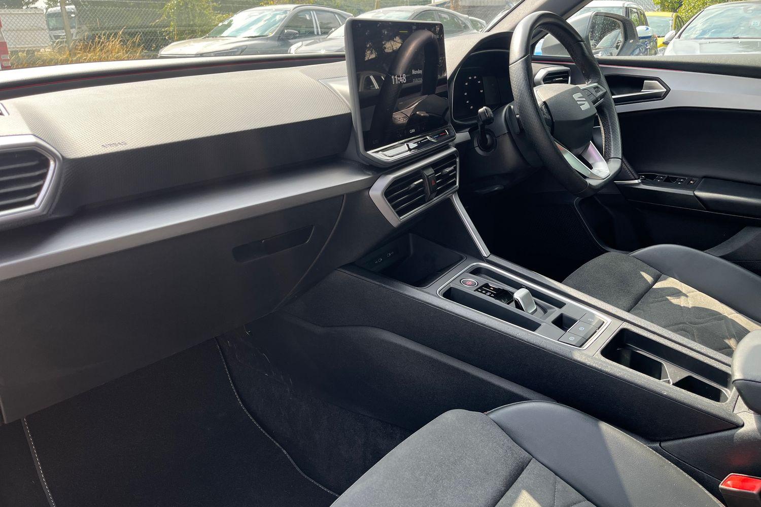 SEAT LEON Photo 17