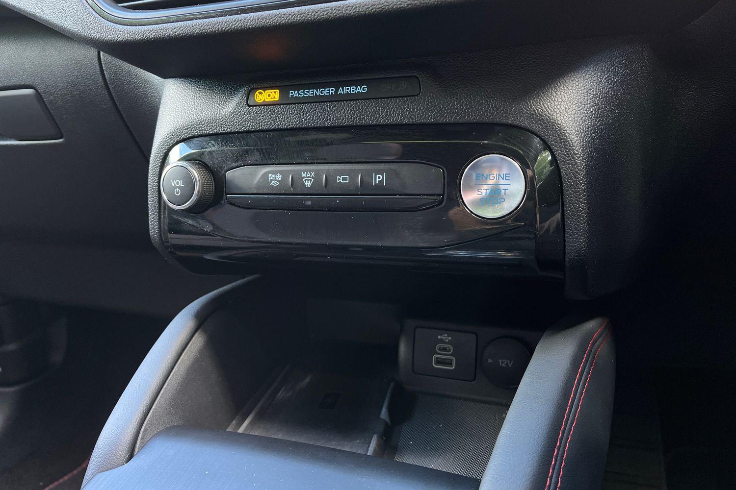 Ford Kuga Photo 33