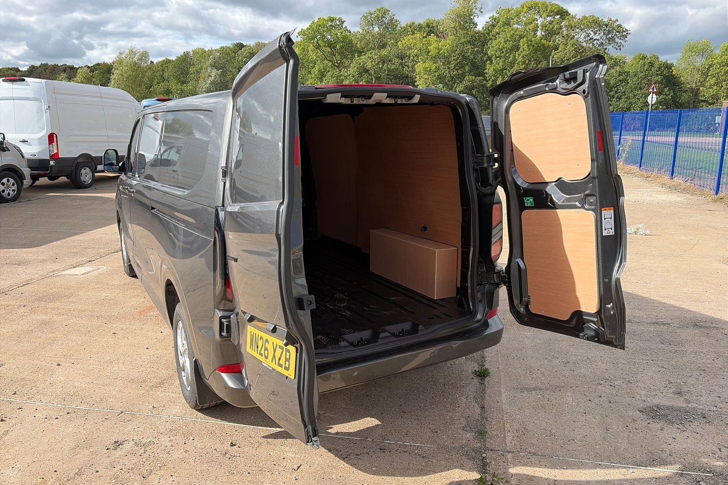 Ford TRANSIT CUSTOM Photo 6