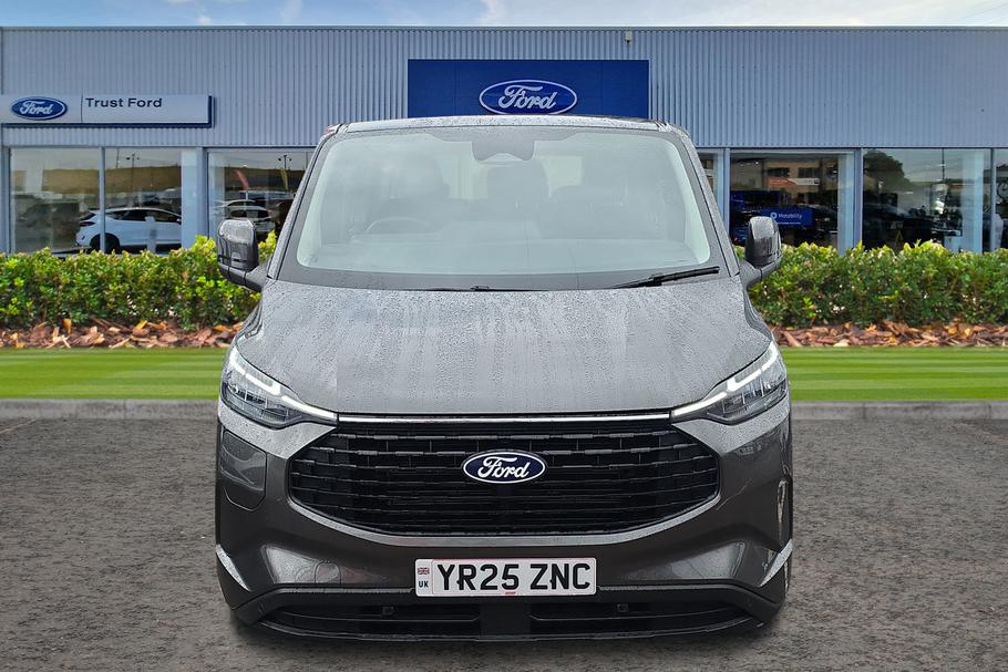 Used Ford TOURNEO CUSTOM 13