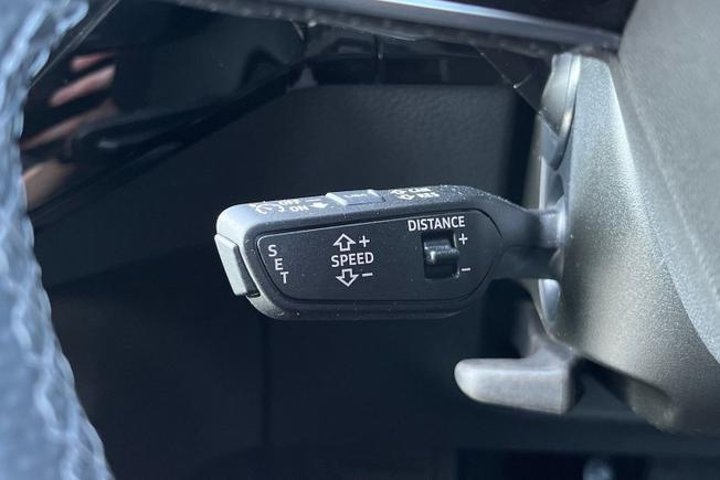 AUDI e-tron Photo 54