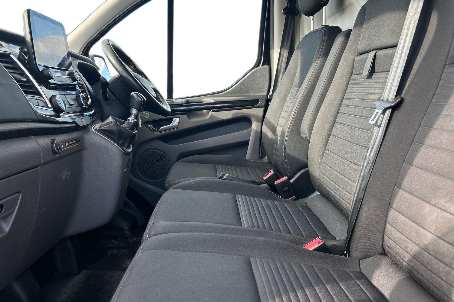 Ford TRANSIT CUSTOM Photo 10
