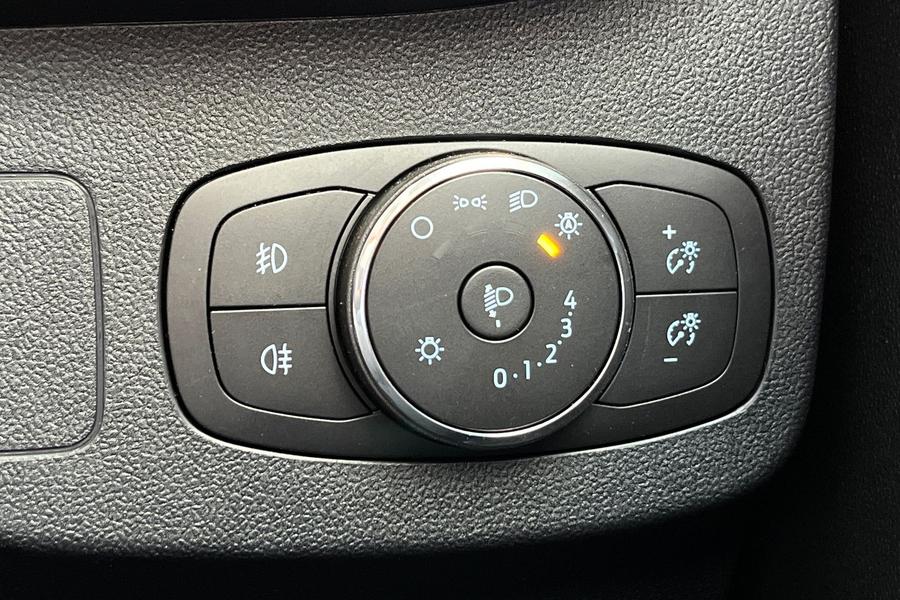 Ford Puma Photo autoimg-1b8940f626c23e6cccd912cb1eb61e0cacb71cd8.jpg