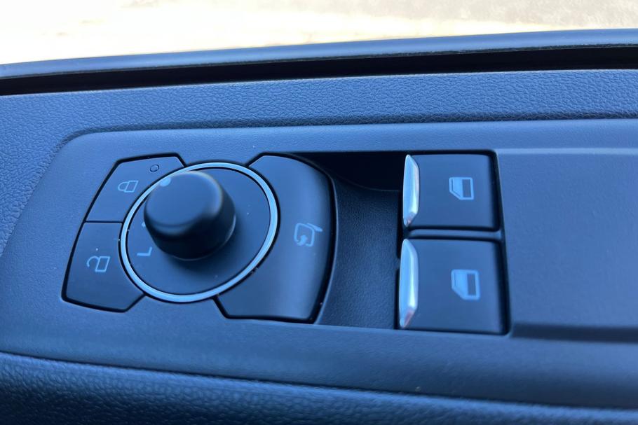 Used FORD TRANSIT CUSTOM WN75ARU 15