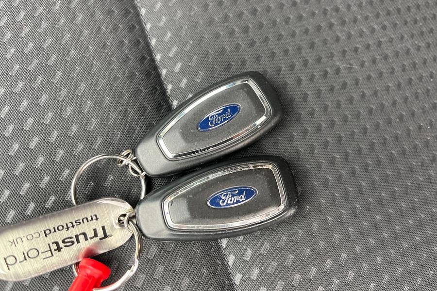 Ford FOCUS Photo autoimg-1b8d3766cf5313196ea077cee03e957b0a71d4fb.jpg